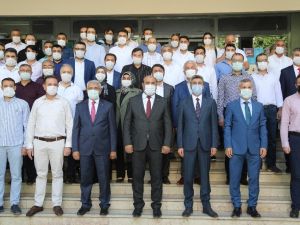 Kahveci ve Yalçınkaya, mazbatalarını aldı