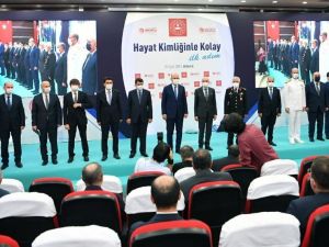 Bakan Soylu: "21 Eylül itibarıyla sürücü belgeleri kimlik kartlarına ücretsiz yüklenecek"