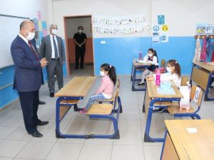 Kütahya’da anasınıfı ve ilkokul 1’inci sınıflarda yüz yüze eğitim başladı