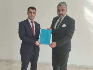 MHP’li Özbek mazbatasını aldı