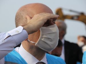 Bakan Adil Karaismailoğlu Rize-Artvin Havalimanı inşaatında incelemelerde bulundu