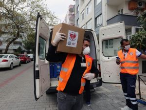 Büyükşehir pandemi sürecinde 50 bin gıda paketi dağıttı