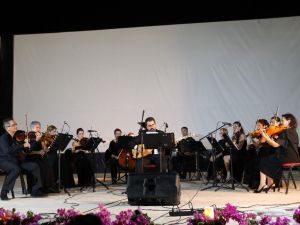 Marmaris Amfi Tiyatro’da “Yaz Esintisi” konseri düzenlendi