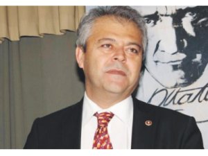 CHP’li eski vekilden partisine sert eleştiri