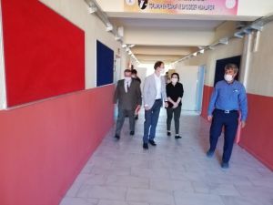 Dumlupınar’da okullarda tadilat çalışmaları