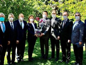 Başkan Arslan İmamoğlu ile görüştü