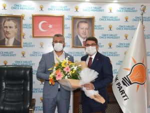 AK Parti’li iki başkandan birliktelik mesajı