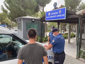 Maske takmayan 3 kişiye 2 bin 700 TL ceza