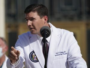 Doktor Conley: "Trump’ın 4 gündür ateşi, 24 saattir semptomu yok"
