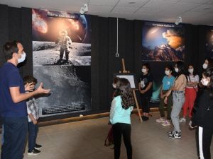 Öğrenciler Uzay Haftası kapsamında teleskop ile Jüpiter’i gözlemlediler