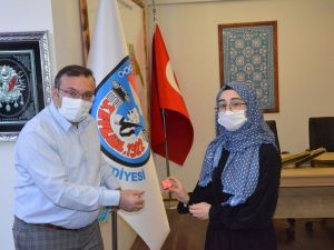 Mezun olan hafızlar ödüllendirildi