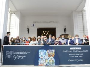 Ünlü ebruzen Hikmet Barutçugil’den yapay zekaya karşı sanat tavsiyesi