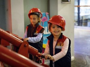 Çocuklar Ülkesi, kız çocuklarının özgüvenini artıracak aktivitelere destek verdi