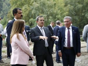 Konak’tan kardeş şehir Honaz’a destek