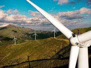 Rüzgar enerjisinde 14 yılda 160 kat büyüyen Türkiye, 2030’a kadar üç kat daha büyüyecek