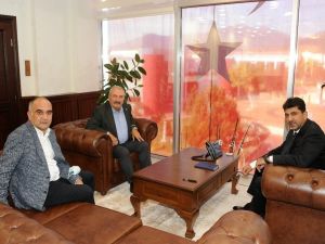 Yargıtay Onursal Başkanı Boyrazoğlu’ndan Rektör Aldemir’e ziyaret