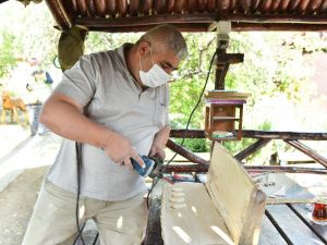 Başkentte atık ağaçlar sanat eserine dönüşüyor
