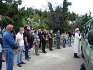 Sahte alkolden hayatını kaybeden avukat toprağa verildi