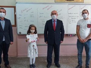 Hisarcık’ta il birincisi öğrenciye belgesi verildi