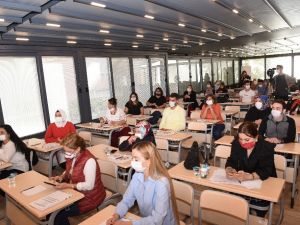 HAK-İŞ Genel Başkan Yardımcısı: “HAK-İŞ olarak Avrupa’nın yaptığı gibi OHAL ile değil, olağanüstü gayretlerle bu süreci atlatmak istiyoruz”