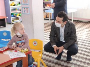 Kaymakam Karadağ:” Maske, mesafe ve temizlik hassasiyetine veliler de eşlik etmeli”