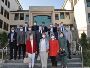 MHP İl Başkanı Kaya mazbatasını aldı