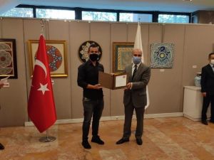 ADÜ Öğretim Görevlisi Ertürk, çini alanında mansiyon ödülünün sahibi oldu