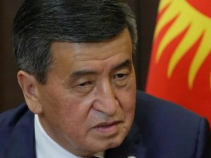 Kırgızistan Cumhurbaşkanı Ceenbekov istifa etti