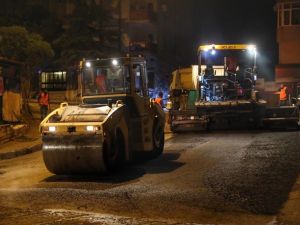 Kartal’da asfalt serim çalışmaları devam ediyor