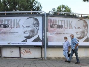 Atatürk’ün Nutuk’taki önemli sözleri ilan panolarına asıldı