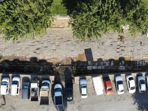 2 bin yıllık Roma yolu hafta sonu pazar yeri, hafta içi otopark