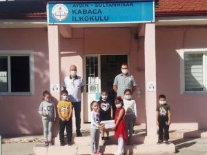 ‘Kardeşim de tatsın’ dediler, Çorum’a incir ve ceviz gönderdiler