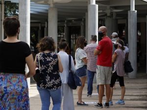 ABD başkanlık seçimleri için şu ana kadar yaklaşık 20 milyon kişi oy kullandı