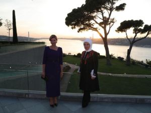 Emine Erdoğan, Ukrayna Devlet Başkanı’nın eşine Dolmabahçe Sarayı’nı gezdirdi