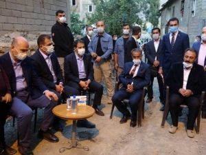 Bakan Soylu’dan teröristlerin katlettiği vatandaşların ailelerine taziye ziyareti