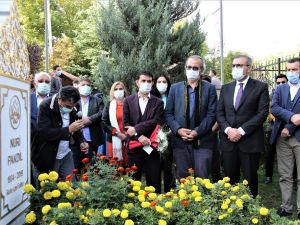 Kudüs Şairi Nuri Pakdil mezarı başında anıldı