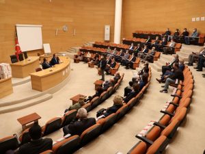 Başkan Besim Dutlulu muhtarları konuk etti
