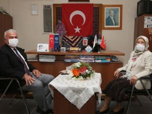 Başkan Atay’dan Muhtarlar Günü’nde anlamlı ziyaret