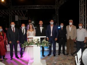 Yörükler Uzunoğlu’nun Kızının Düğünde Bir Araya Geldi