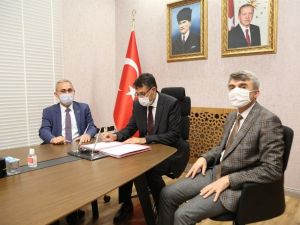 Kent Meydanı Projesi 1 ayda tamam