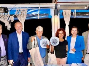 Başkan Atabay muhtarlarla yemekte bir araya geldi