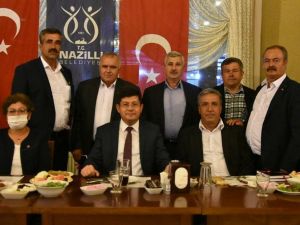 Nazilli Belediye Başkanı Özcan muhtarlarla yemekte buluştu