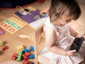 “Teknoloji ve internet bağımlılığı virüs kadar bulaşıcı’’