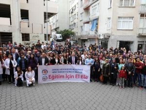 Denizli’de üniversite adaylarına eğitim desteği