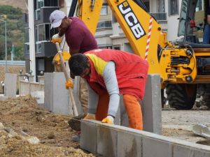 Aliağa’daki Yeni Mahalle’nin cadde ve sokakları kışa hazırlanıyor