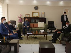 Vali Karadeniz’den Kula ziyareti