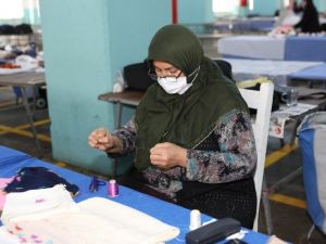 Başakşehir hanımeli pazarı hayatlara dokunuyor