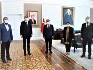Sağlık Bakanı Koca’ya bilgi verdiler
