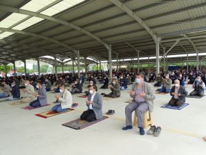 Hisarcık’ta Cuma namazları artık camilerde kılınacak
