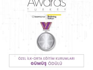 Uğur Okulları’na sosyal medyada ödül